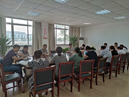 布置會_副本.jpg 布置會_副本.jpg