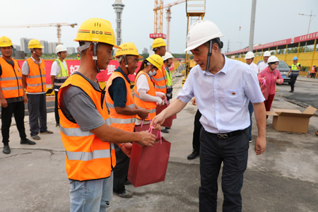 JT高溫慰問(wèn)2022071508.jpg JT高溫慰問(wèn)2022071508.jpg